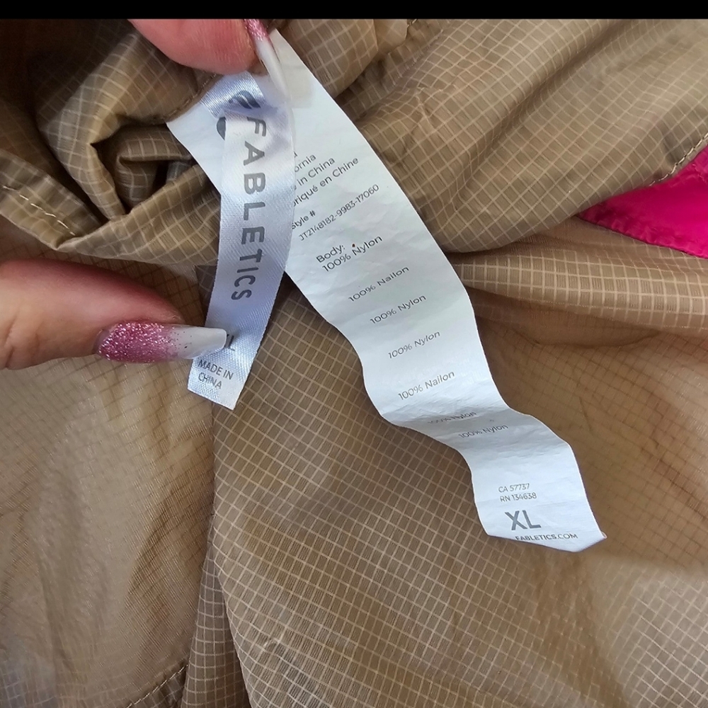*NWOT* Women's Fabletics Payton Woven Lightweight Zip Jacket Sz XL - Picture 11 of 11
